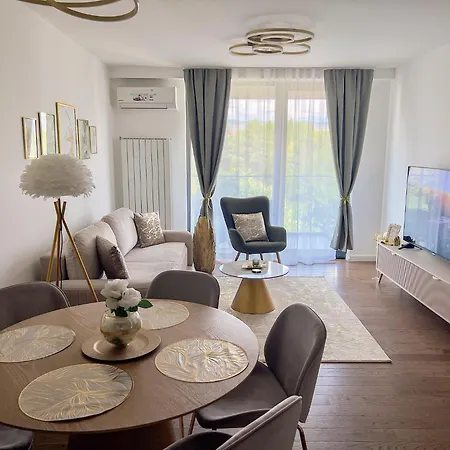 Elegant Escape Lux, Planet I Center * Nis